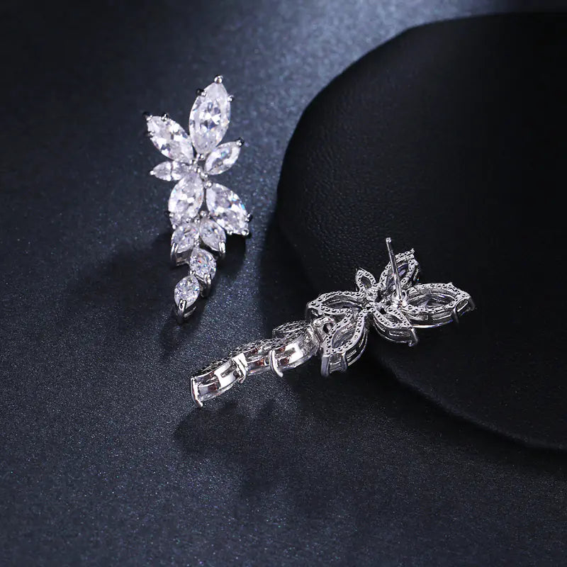 Fashionable Peridot Flower Zircon Earrings for Women