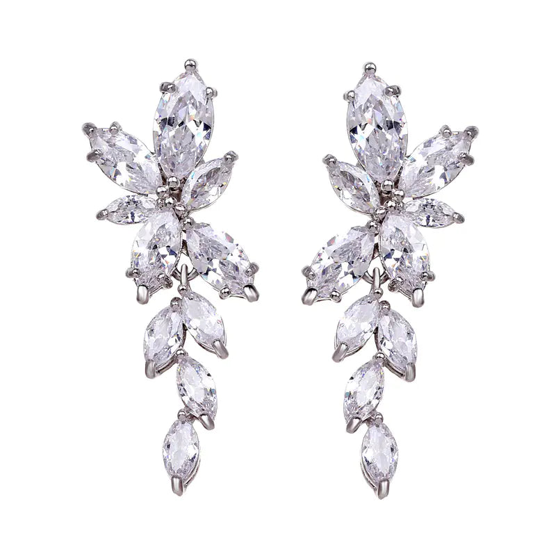 Fashionable Peridot Flower Zircon Earrings for Women