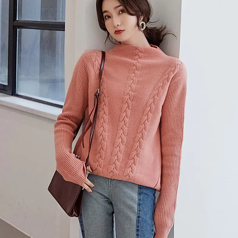 Women's Thick Turtleneck Sweater for a Slim Fit
