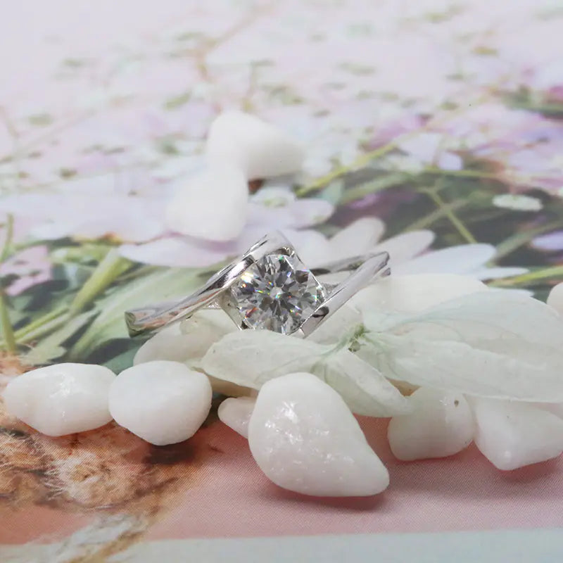 Moissanite Diamond Ring with S925 White Gold