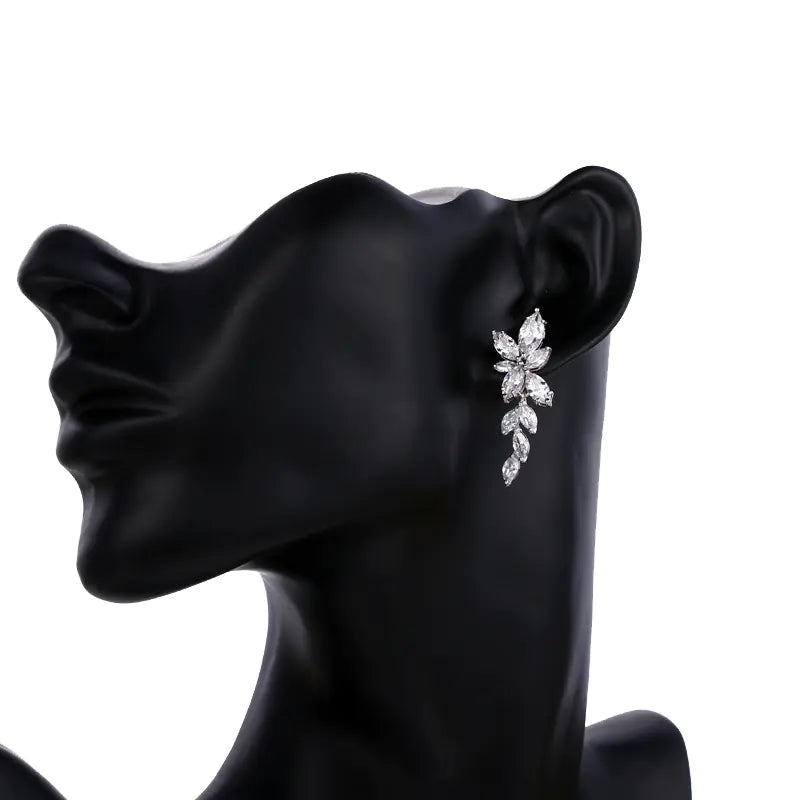 Fashionable Peridot Flower Zircon Earrings for Women