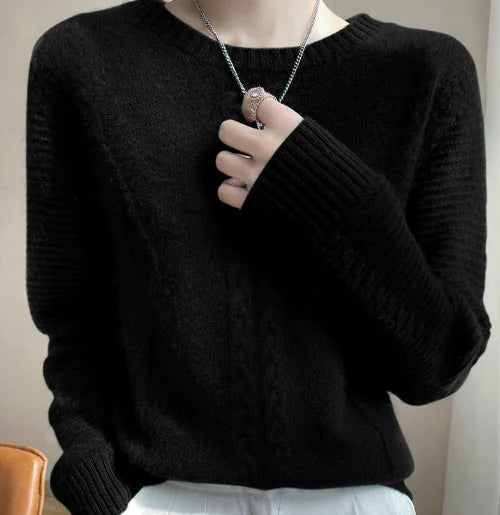 Women's Thick Turtleneck Sweater for a Slim Fit